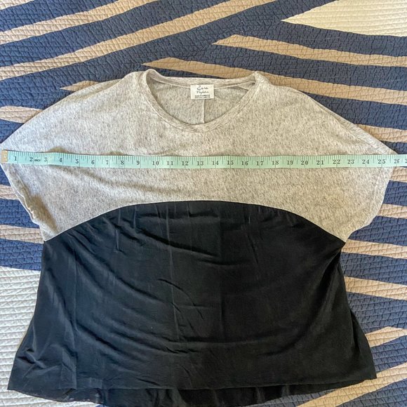 Zara Silky Grey and Black Short Sleeve Blouse - Picture 2 of 3